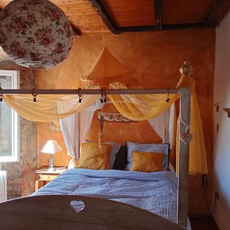 Гостевой дом Morelli House Montalbo Экстерьер фото
