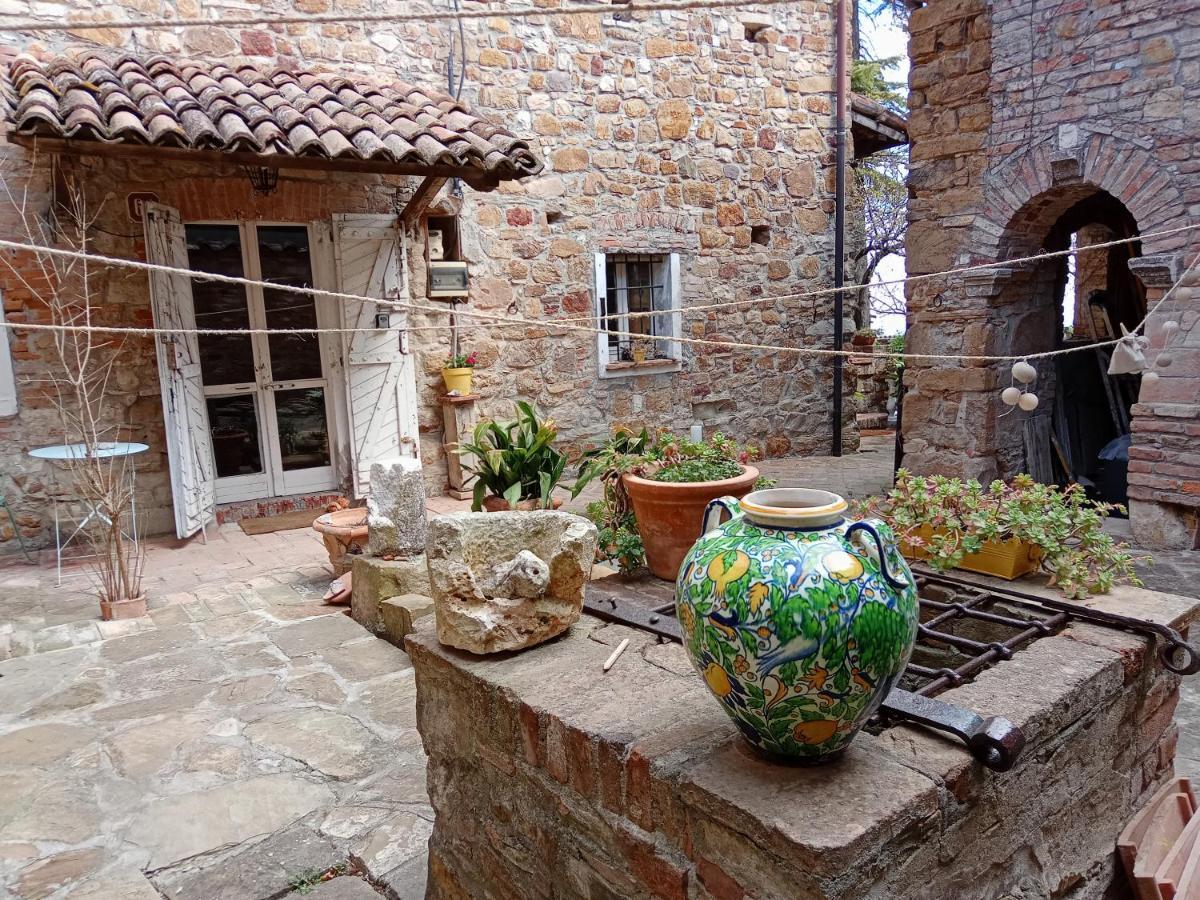 Гостевой дом Morelli House Montalbo Экстерьер фото